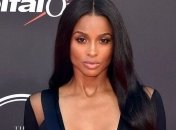 Певица Сиара в смелом наряде на ESPY Awards: эффектный образ