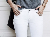 Белые джинсы в теплое время года особенно актуальны