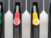 Продажи бензина на АЗС Украины в апреле снизились