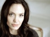 Онкологи восхищаются терпением Анджелины Джоли