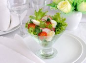 5 идей по декору новогодних блюд перепелиными яйцами