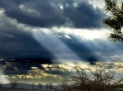 Солнце и дождь постоянно меняют друг друга