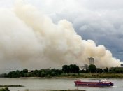 Судоходство на Рейне приостановили из-за дыма от пожара
