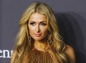 Пэрис Хилтон опубликовала архивные фото с домашним любимцем 