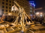 Катапульта на Грушевского не выстояла (Фото, Видео) 