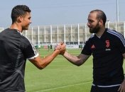 Звезда Ювентуса размышляет над переходом в легендарный клуб из Аргентины