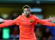 Неймар тратит € 2000 в месяц на уход за волосами