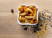 Все буде смачно 10.08.2015: маринованные грибы в вине