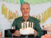 С днем рождения папы и дедушки