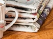 Газеты очень хорошо поглощают запахи