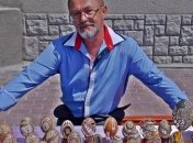 Не пасхальные, а мировые рекорды: "волынский Фаберже" виртуозно просверлил на яйцах тысячи отверстий