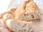 Без яиц и молочных продуктов: простой рецепт ароматного хлеба на воде