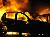 В Дании уже три ночи горят машины