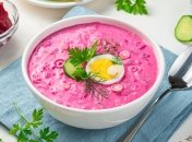 Холодный борщ на кефире с огурцами и свеклой