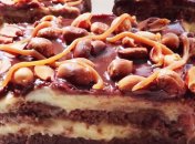 Для приготовления вкусного "Сникерса" не обязательно проводить полдня на кухне