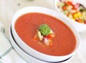 Рецепт дня: томатный суп с сыром фета