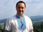 На Закарпатье во двор нардепа бросили "коктейль Молотова"