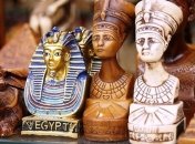 Самые популярные сувениры со всего мира (Фото)