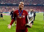 Ливерпуль существенно увеличит зарплату ван Дейку