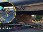 Упал пешеходный тротуар на дорогу