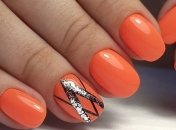 Маникюр 2020: стильный оранжевый дизайн на лето (Фото)