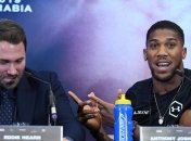 "Отличная школа бокса": Джошуа внимательно следит за Усиком