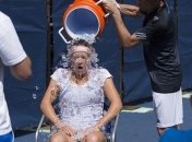 Украинская теннисистка поддержала акцию "Ice bucket challenge"