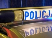 Украинец попал в серьезное ЧП в Польше, устроив гонки на груженном автопаровозе