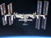 Пролетел на опасно близком расстоянии: МКС предприняла маневр уклонения из-за куска космического мусора 