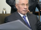 Азаров в Лондоне позавтракал с британским парламентарием