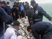 Найдены тела 30 жертв катастрофы лайнера Air Asia