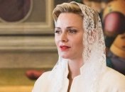 На водном велосипеде: принцессу Монако Шарлен "засняли" во время тренировки