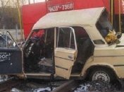 Локомотив протаранил авто и протянул его на 200 метров под Винницей: водитель чудом остался жив (фото)