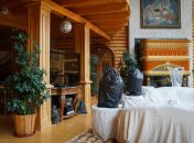 Дворец Медведчука отличается "богатым" интерьером