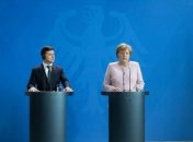 Зеленский и Меркель обсудили ситуацию на Донбассе