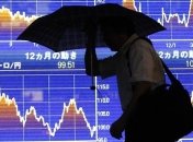 К югу Японии приближается тайфун