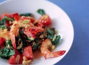 Салат с креветками и арбузом