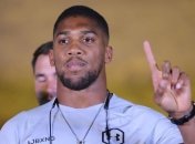 "Лежачего не бьют": Джошуа высказался о Уайлдере