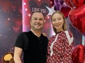 "Мы абсолютно счастливы": молодая супруга Виктора Павлика умилила сеть фото с мужем