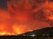 Из-за пожаров на юге Калифорнии эвакуировали более 20 тысяч человек