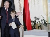 Лукашенко не желает сыновьям президентской судьбы