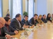 Разумков: Україна готова допомагати тим інвесторам, які готові працювати в ній