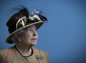 Королева Елизавета II ищет себе горничную 