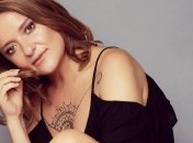 Наталья Могилевская показала свою импровизированную гримерку у костра