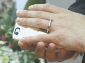 Пока смерть не разлучит нас: американец женился на своем iPhone (Видео)