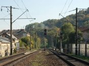 Поезд во Львове сбил двух человек