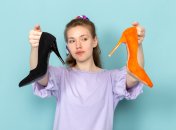 Ці лайфхаки допоможуть розтягнути взуття