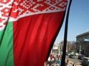 В Беларуси оштрафовали активистов за бумажные кораблики под посольством РФ