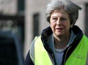 Британия настаивает на усилении санкций против России