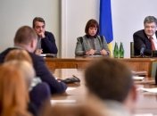 Порошенко обсудил с волонтерами организацию помощи для участников АТО